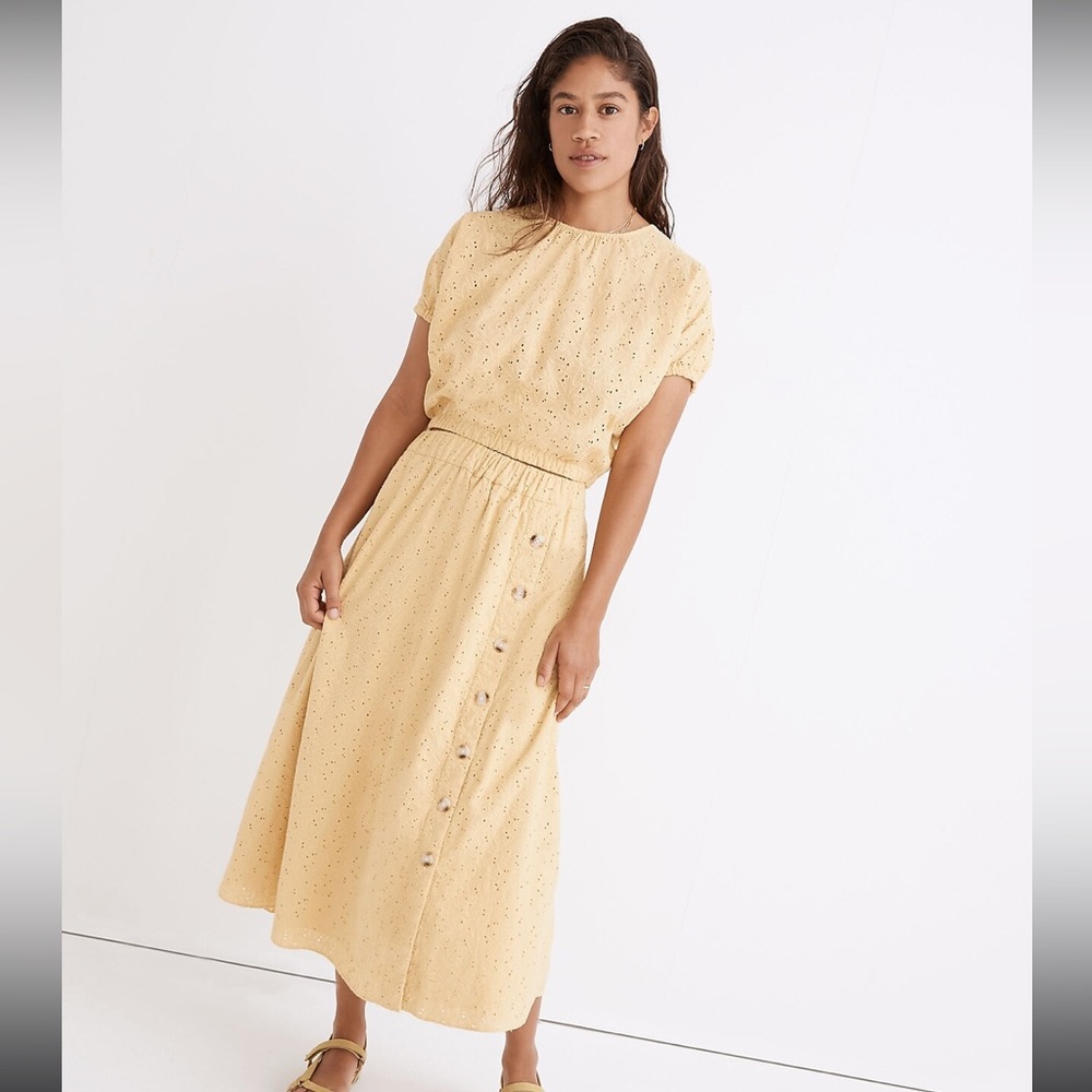 NWT Madewell Eyelet Side-Button Midi Skirt in Dream-On Daisy